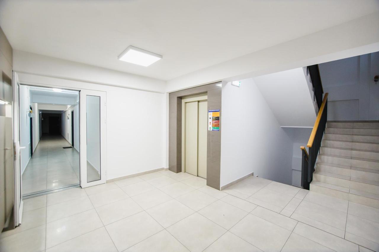 Elegant & Spacious - Central Apartment 拉迪亚 外观 照片