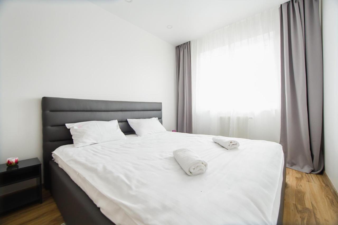 Elegant & Spacious - Central Apartment 拉迪亚 外观 照片