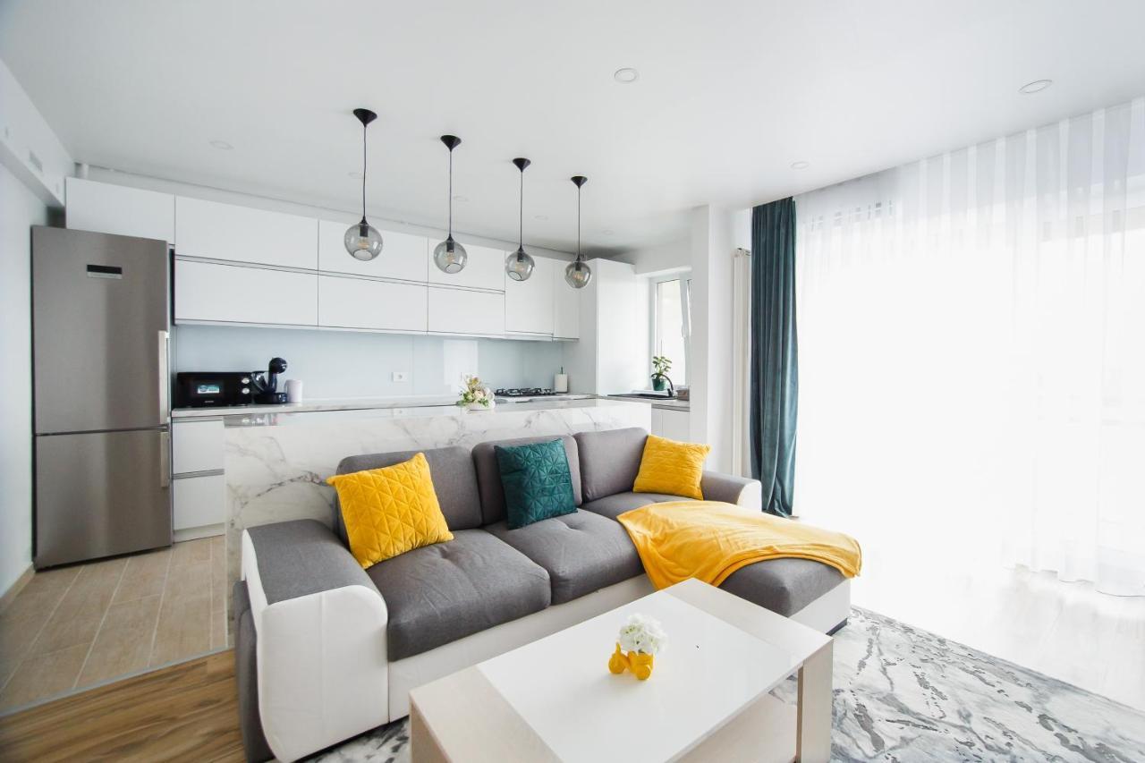 Elegant & Spacious - Central Apartment 拉迪亚 外观 照片