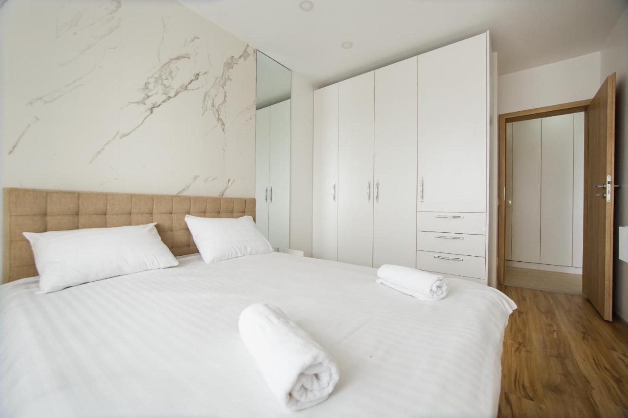 Elegant & Spacious - Central Apartment 拉迪亚 外观 照片