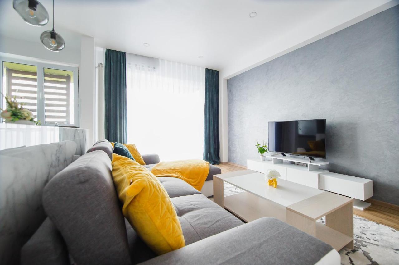 Elegant & Spacious - Central Apartment 拉迪亚 外观 照片